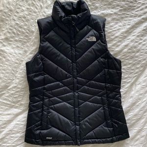 Women’s Northface Vest